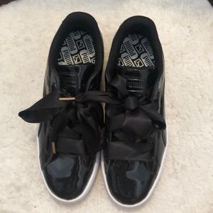 Puma Women's Basket Heart Patent Sneaker